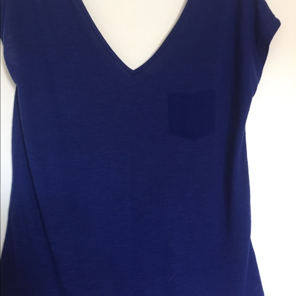 Short sleeved royal blue top - Picture 2 of 5